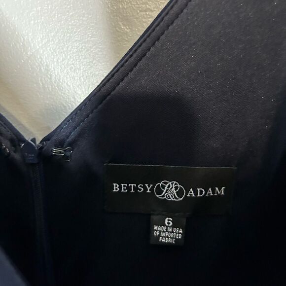 Betsy & Adam V Neck Cascade Ruffle High Low Gown NWT - Picture 5 of 5